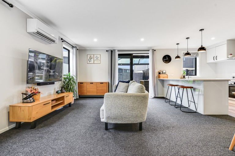 Photo of property in 2/64 Cabourne Drive, Glenview, Hamilton, 3206