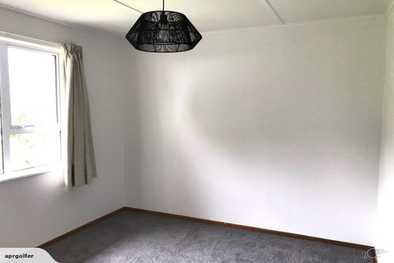 Photo of property in 8 Austin Place, Awapuni, Palmerston North, 4412