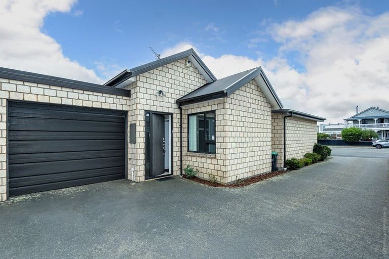 Photo of property in 42b Oram Avenue, New Brighton, Christchurch, 8061
