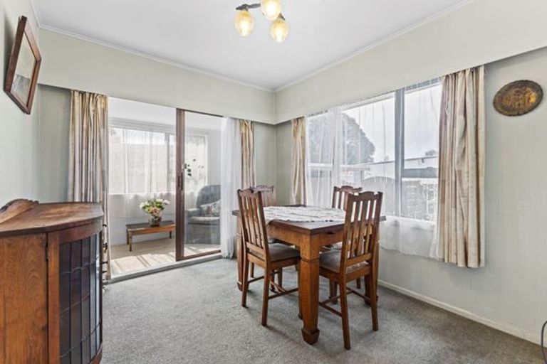 Photo of property in 86 Puriri Road, Manurewa, Auckland, 2102