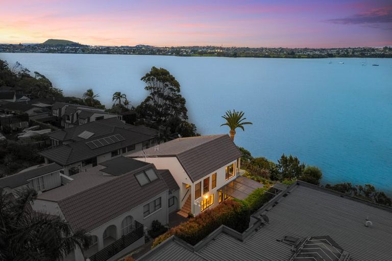 Photo of property in 2/10 Lilford Place, Half Moon Bay, Auckland, 2012