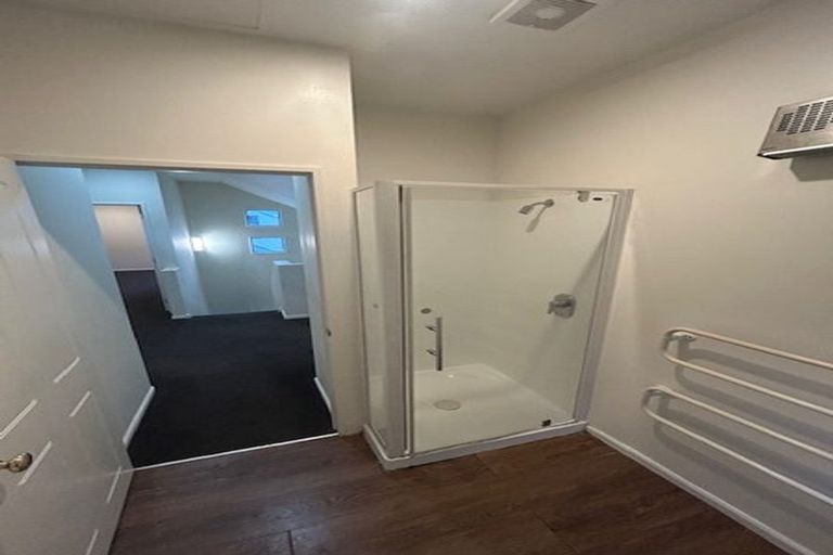 Photo of property in 227 The Parade, Island Bay, Wellington, 6023