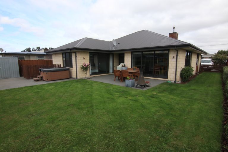 Photo of property in 79 Kennedys Bush Road, Halswell, Christchurch, 8025