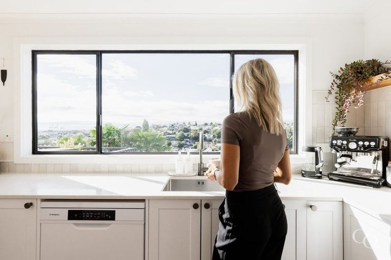 Photo of property in 70 Hinewa Road, Otumoetai, Tauranga, 3110