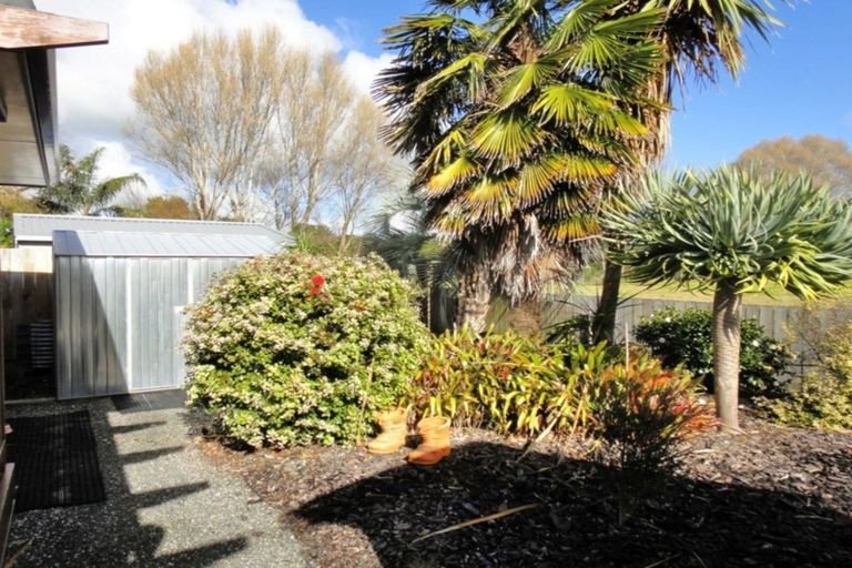 Photo of property in 73 Marsden Point Road, Ruakaka, 0116