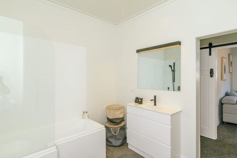 Photo of property in 13 Collins Street, Petone, Lower Hutt, 5012