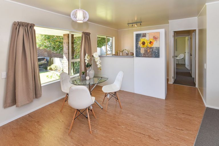 Photo of property in 4/122 Walmsley Road, Favona, Auckland, 2024