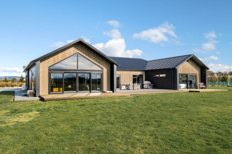 Photo of property in 470 Clinton Highway, Te Houka, Balclutha, 9273