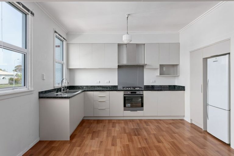 Photo of property in 12 Stafford Street, Whataupoko, Gisborne, 4010