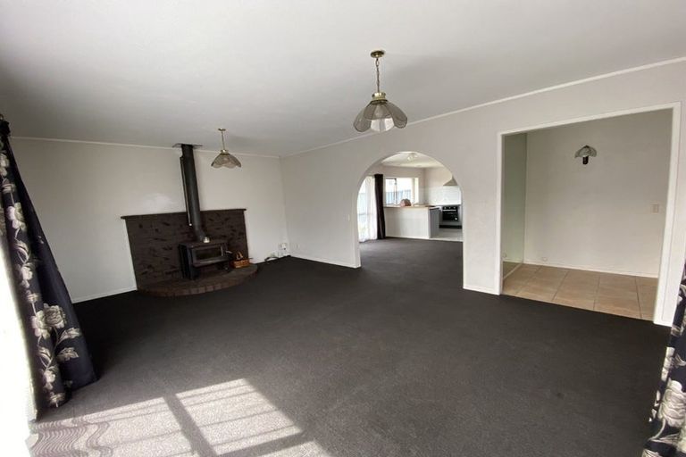 Photo of property in 209 Walter Strevens Drive, Conifer Grove, Takanini, 2112