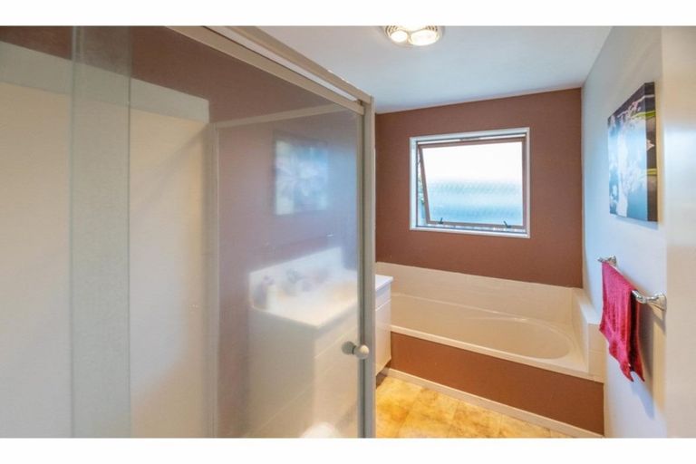 Photo of property in 78a Shortland Street, Wainoni, Christchurch, 8061