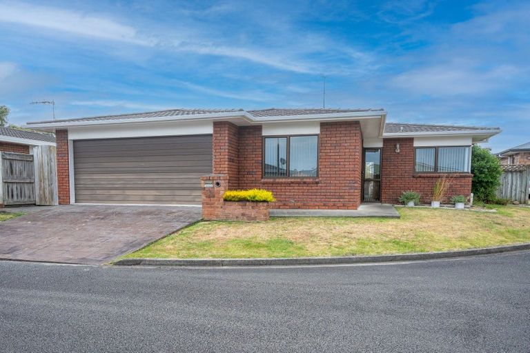 Photo of property in 1 Loader Place, Tawhero, Whanganui, 4501