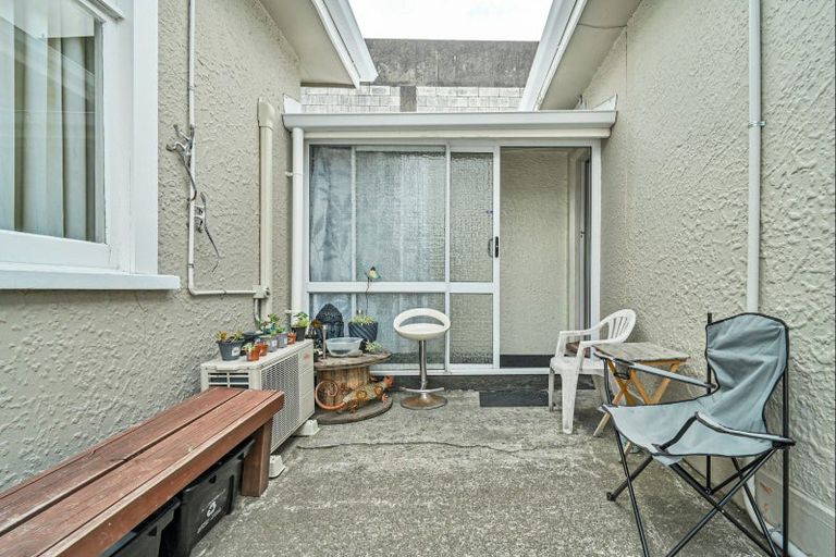 Photo of property in 402c Queen Street East, Hastings, 4122