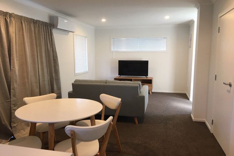 Photo of property in 4/7 Burrows Place, Frankton, Hamilton, 3204