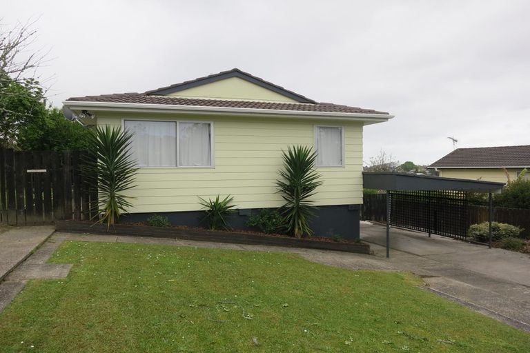 Photo of property in 43 Pisces Road, Glen Eden, Auckland, 0602
