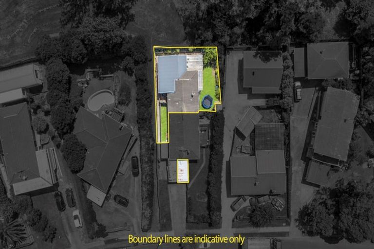 Photo of property in 2/55 Ennis Avenue, Pakuranga Heights, Auckland, 2010