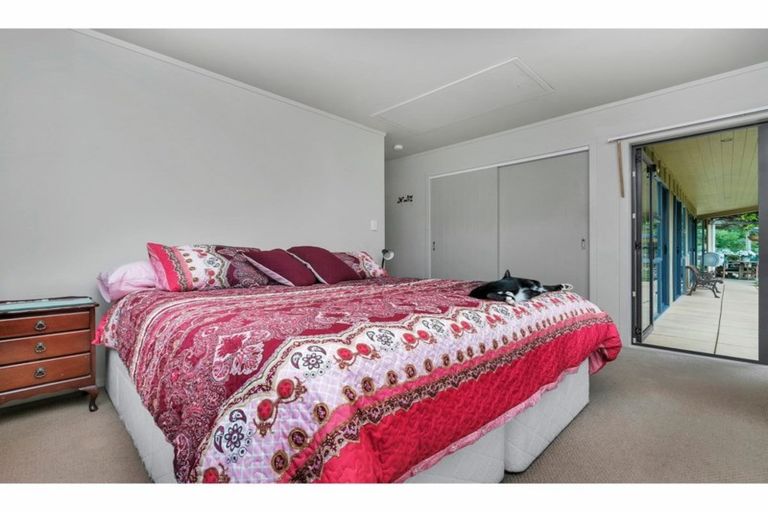 Photo of property in 11 Pineview Lane, Helensville, 0875