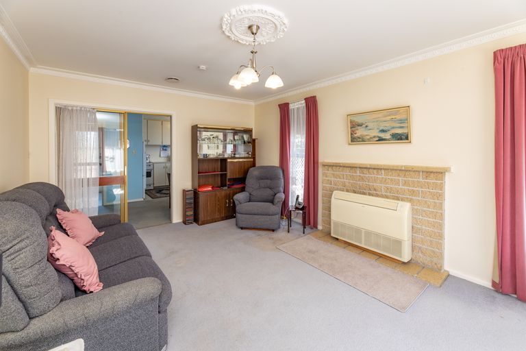 Photo of property in 2/7 Peters Lane, Spreydon, Christchurch, 8024