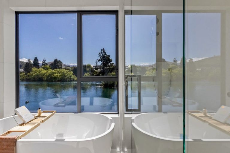 Photo of property in 11a William Rees Place, Kawarau Falls, Queenstown, 9300