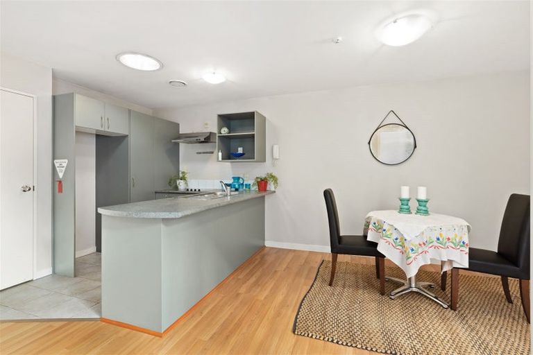 Photo of property in 7/81 Birkenhead Avenue, Birkenhead, Auckland, 0626