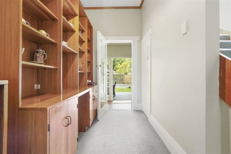 Photo of property in 52 Te Aroha Street, Hamilton East, Hamilton, 3216