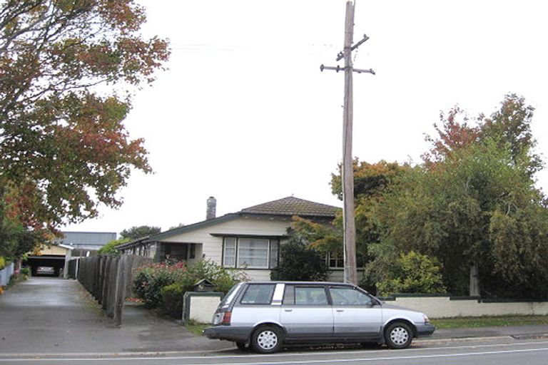 Photo of property in 49 Northcote Road, Northcote, Christchurch, 8052