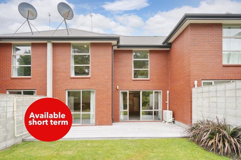 Photo of property in 11 Athol Terrace, Upper Riccarton, Christchurch, 8041