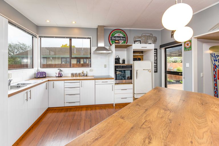 Photo of property in 40 Kowhai Avenue, Rangiora, 7400