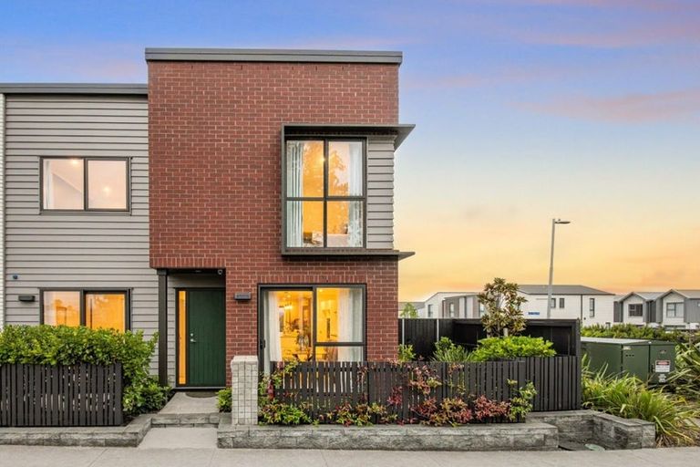 Photo of property in 40 Clark Road, Hobsonville, Auckland, 0616