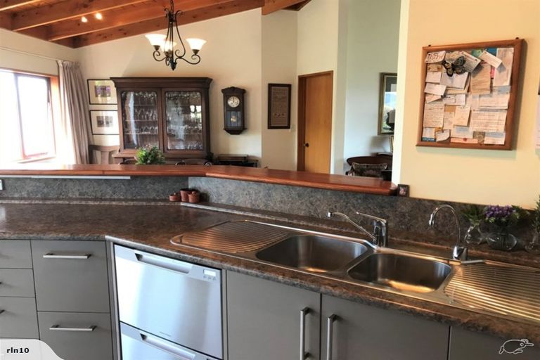 Photo of property in 205 Paku Drive, Tairua, 3508