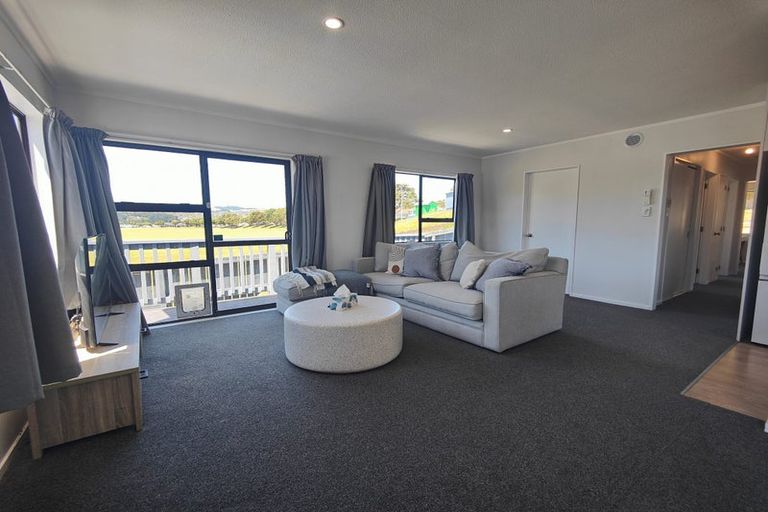 Photo of property in 83a Main Road, Titahi Bay, Porirua, 5022