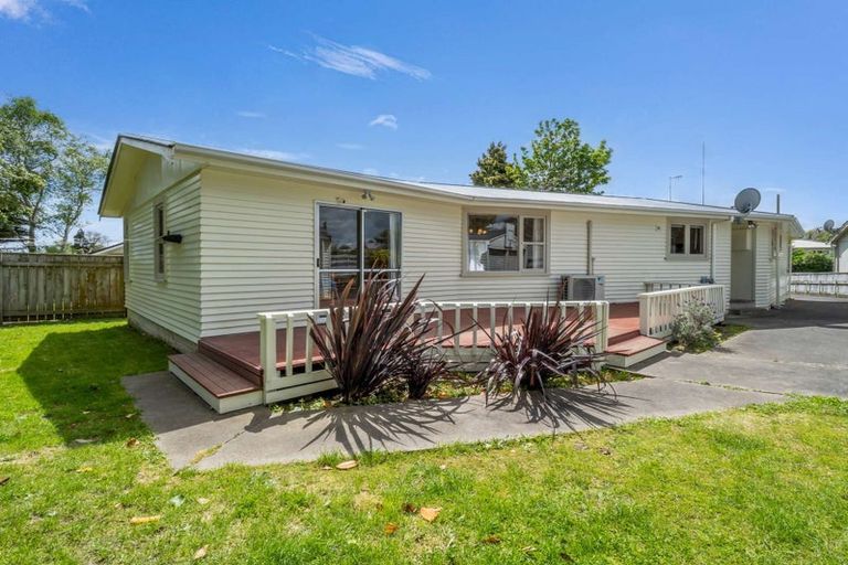 Photo of property in 14 Antrim Place, Hokowhitu, Palmerston North, 4410