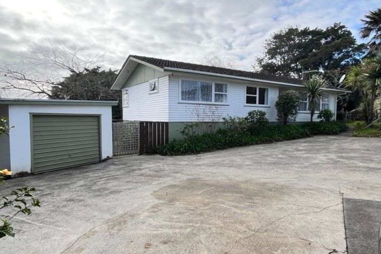 Photo of property in 3 Wycherley Drive, Bucklands Beach, Auckland, 2014