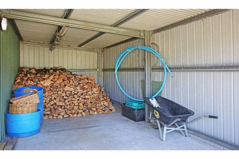 Photo of property in 41 Jack Paterson Road, Opaheke, Papakura, 2584