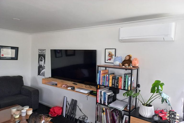 Photo of property in 571a Queen Street East, Levin, 5510