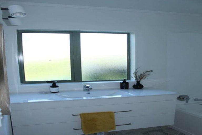 Photo of property in 32 Marshall Road, Kaiwaka, 0573