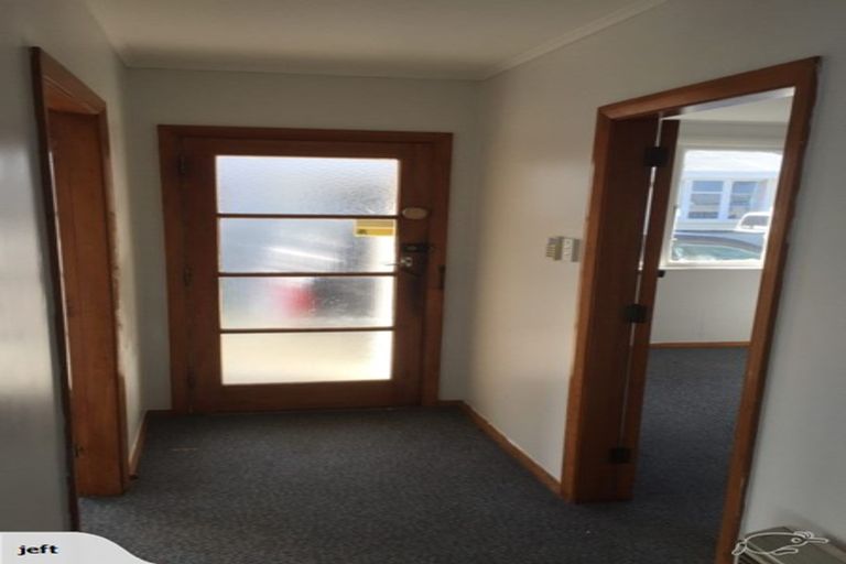 Photo of property in 12 Brighton Crescent, Highbury, Palmerston North, 4412