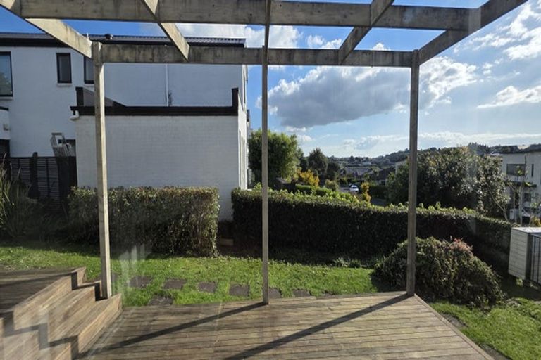 Photo of property in 73 Ridge View Crescent, Pukekohe, 2120