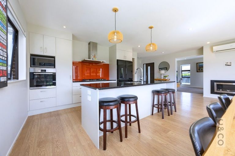 Photo of property in 30 Robert Might Road, Huapai, Kumeu, 0810