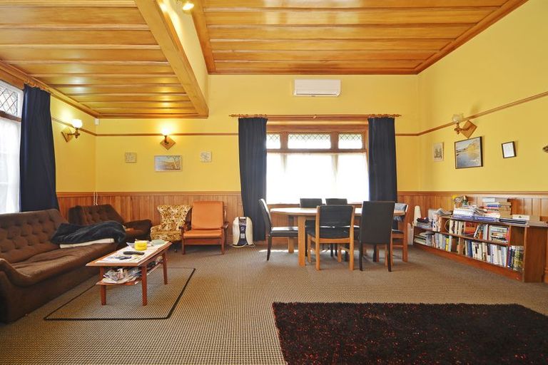 Photo of property in 294 Grey Street, Palmerston North, 4414