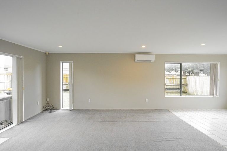 Photo of property in 27 Oratu Place, Manurewa, Auckland, 2102