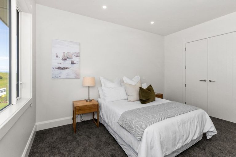 Photo of property in 23 Te Roera Drive, Taradale, Napier, 4112