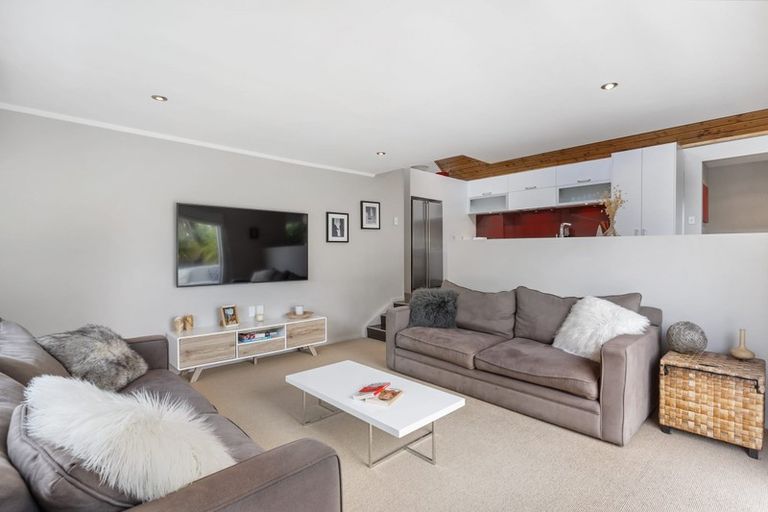 Photo of property in 19 Jacaranda Avenue, Beach Haven, Auckland, 0626