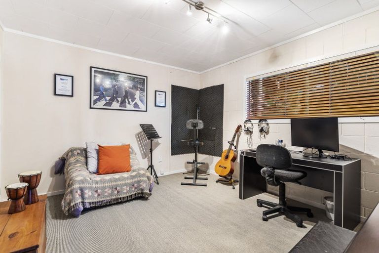 Photo of property in 41 John Gill Road, Shelly Park, Auckland, 2014