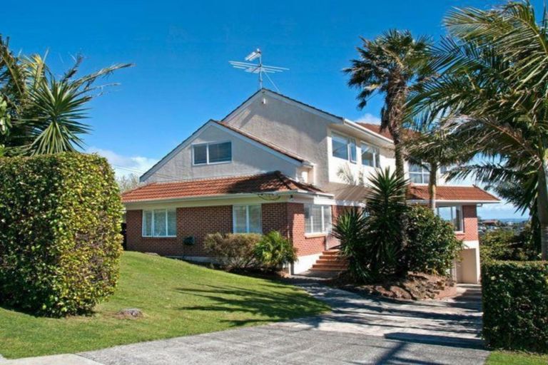 Photo of property in 84 Mellons Bay Road, Mellons Bay, Auckland, 2014