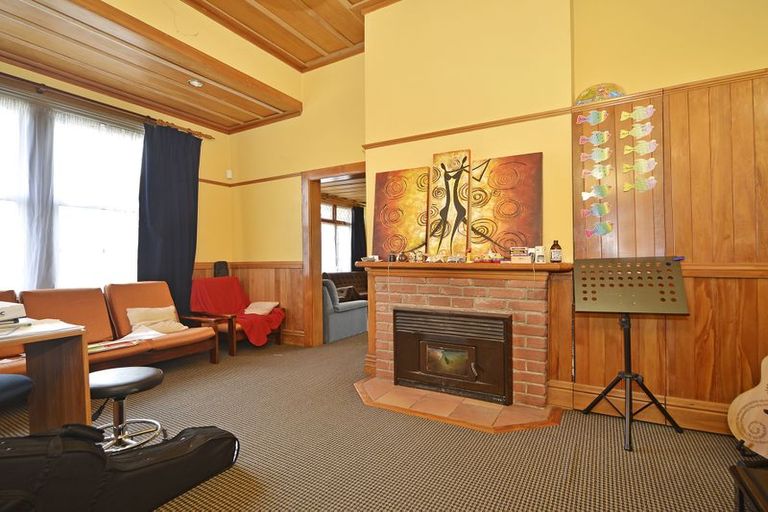 Photo of property in 294 Grey Street, Palmerston North, 4414