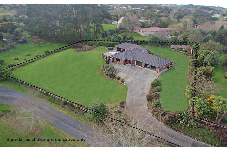 Photo of property in 112e Victoria Avenue, Waiuku, 2123