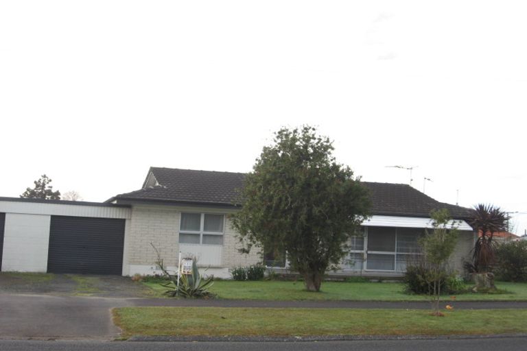 Photo of property in 4 Walter Street, Fairfield, Hamilton, 3214