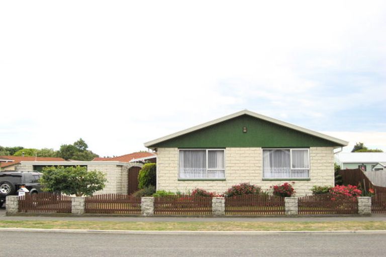 Photo of property in 107 Hay Street, Bromley, Christchurch, 8062