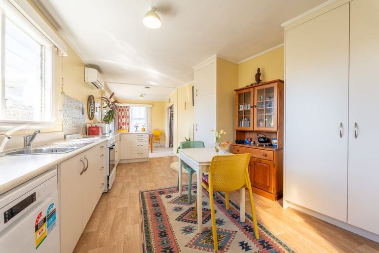 Photo of property in 15 Rugby Street, Waimate, 7924